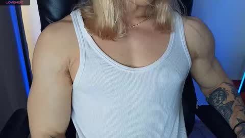 Snapshot of l_adonis_l chatting on February 25, 2026, 8:46 am Adonis online show from February 25, 2026, 8:46 am