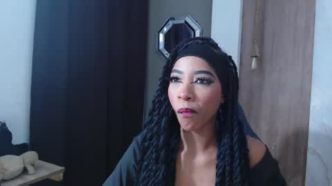 Snapshot of la_gataa_ chatting on May 26, 2026, 4:36 pm la_gataa_ online show from May 26, 2026, 4:36 pm