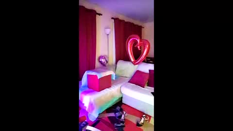 Snapshot of la_pamelita chatting on June 7, 2026, 2:05 am PAMELITA online show from June 7, 2026, 2:05 am