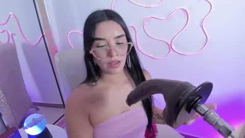 lana  foxx Model  independient online show from February 23, 2026, 12:30 am