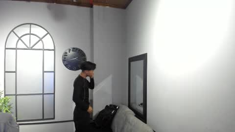 labrinthteasing online show from February 11, 2026, 12:21 pm