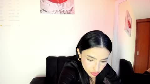 lace_victoria online show from January 5, 2025, 3:00 am