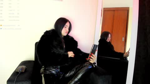 lace_victoria online show from January 11, 2025, 11:13 pm