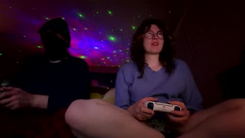 lacedinsin online show from April 10, 2026, 3:45 am