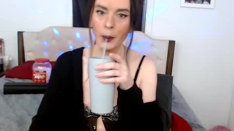 Lacey Phoenix online show from October 19, 2025, 1:17 am