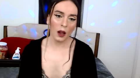 Lacey Phoenix online show from March 25, 2026, 2:39 am