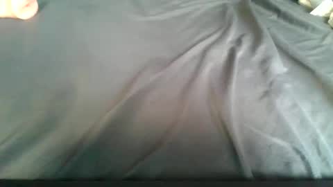 lacrioxcum18 online show from December 29, 2024, 4:30 pm