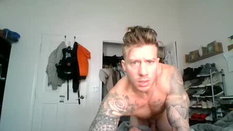 lacrioxcum18 online show from January 15, 2025, 5:47 pm