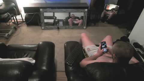 Hectic online show from October 18, 2025, 1:23 pm