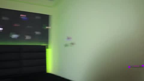 Kathie  Dicky    online show from January 3, 2025, 5:42 pm