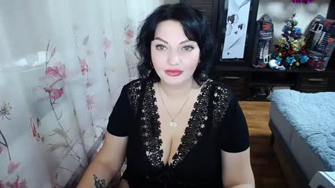 lady_boom_ online show from December 8, 2024, 10:19 am