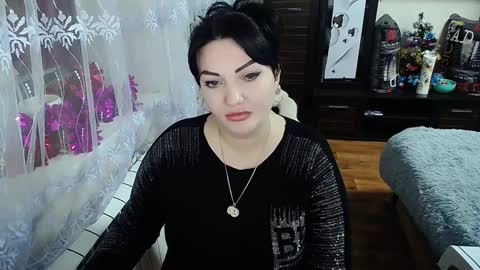 lady_boom_ online show from January 14, 2025, 6:17 pm