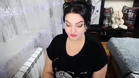 lady_boom_ online show from February 7, 2025, 7:49 pm