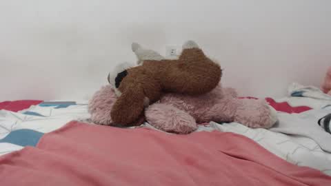 LADY online show from November 22, 2025, 8:19 pm