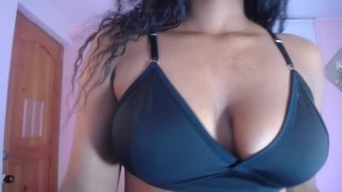 Karla - Instagram   lady karla1 online show from January 5, 2025, 7:17 pm