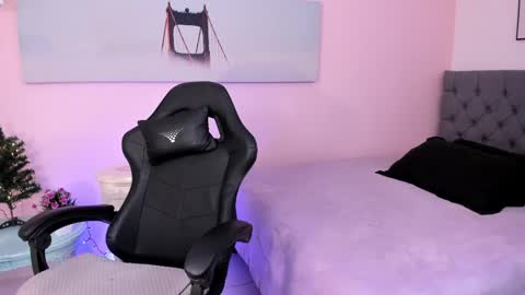 Karla - Instagram   lady karla1 online show from February 21, 2025, 9:11 pm