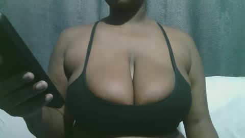 lady_dearra online show from September 18, 2025, 1:40 am