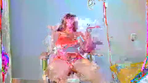 LADY  online show from January 5, 2025, 7:39 pm