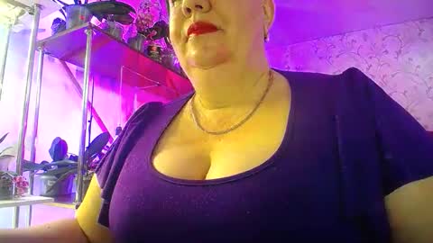 Lady Gloria online show from April 11, 2026, 6:18 am