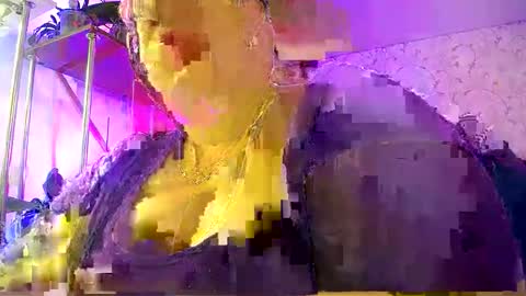Lady Gloria online show from May 23, 2026, 10:19 am