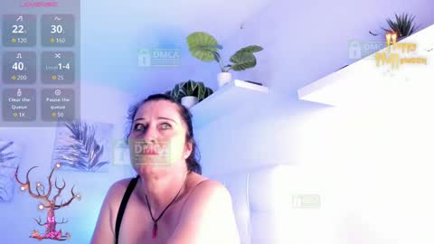    online show from October 18, 2025, 7:03 pm