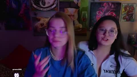 Snapshot of lady_lucky_love chatting on October 8, 2025, 6:05 pm KENDALL NATHANPVT IS OPEN online show from October 8, 2025, 6:05 pm