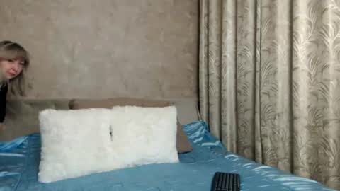 Snapshot of lady_milf_hot chatting on July 16, 2026, 2:39 am Sofi online show from July 16, 2026, 2:39 am