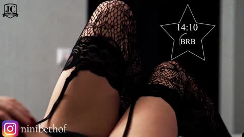    700  1300 -5 online show from February 26, 2025, 4:03 pm