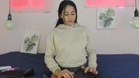 Leidy online show from September 8, 2025, 2:27 pm