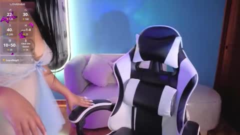 Lady Violet Bridgerton online show from September 22, 2025, 9:06 pm