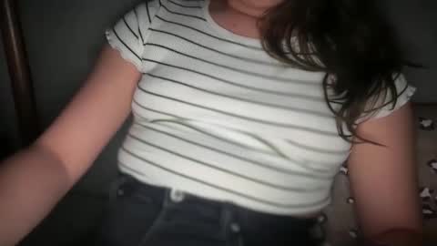 Aria online show from February 3, 2025, 10:54 pm