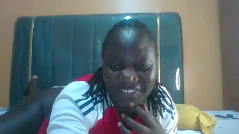 lindah32 online show from April 25, 2026, 12:02 am