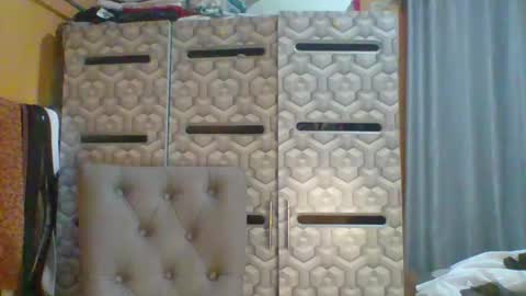 lindah32 online show from July 10, 2026, 12:26 am