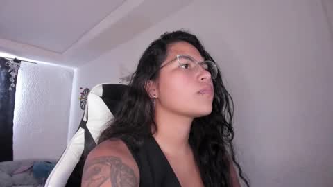  Lady  online show from January 12, 2025, 7:31 pm