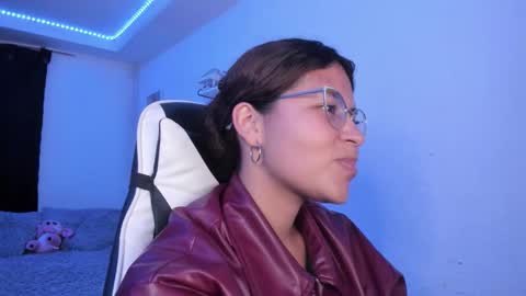  Lady  online show from January 14, 2026, 3:12 am