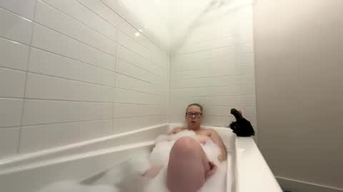 LadyCherieLynn online show from January 7, 2026, 4:42 pm