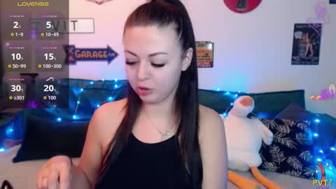 LadyDrummer online show from December 5, 2025, 8:38 pm