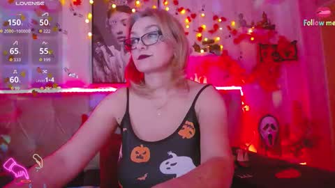  Lady Jeen    Back on Sunday 8th of December online show from October 27, 2025, 5:17 pm