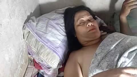 ladyjelyn69 online show from February 13, 2026, 2:57 pm