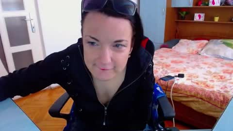 Snapshot of ladylhoty chatting on July 17, 2026, 9:49 am LadyLHoty online show from July 17, 2026, 9:49 am