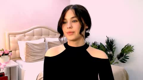 Amelia online show from September 27, 2025, 12:43 pm