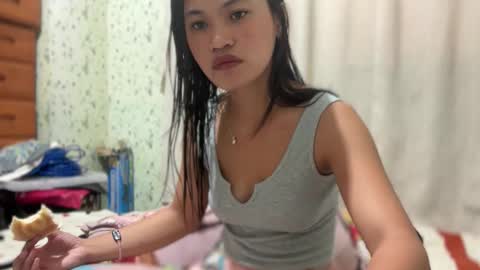 ladypetite11 online show from February 23, 2026, 12:41 am