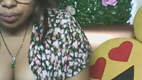 LadyXSnakes online show from October 19, 2025, 6:25 am