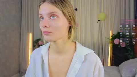 Snapshot of lafeti chatting on October 10, 2025, 6:45 am Lilia online show from October 10, 2025, 6:45 am