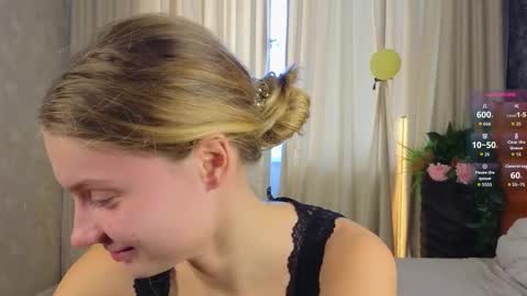 Snapshot of lafeti chatting on October 12, 2025, 6:56 am Lilia online show from October 12, 2025, 6:56 am