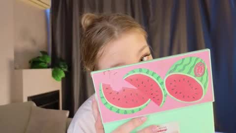 Snapshot of lafeti chatting on November 28, 2025, 6:27 am Lilia online show from November 28, 2025, 6:27 am