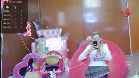 Skinnygirl online show from June 26, 2026, 11:53 pm