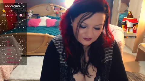 Arielle online show from February 3, 2025, 8:57 pm