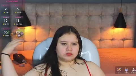 Snapshot of laia_and_aloby chatting on September 9, 2025, 10:42 pm online show from September 9, 2025, 10:42 pm