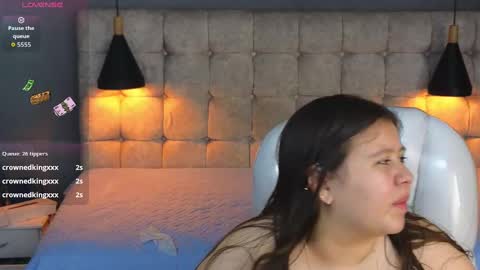 Snapshot of laia_and_aloby chatting on September 11, 2025, 10:21 pm online show from September 11, 2025, 10:21 pm